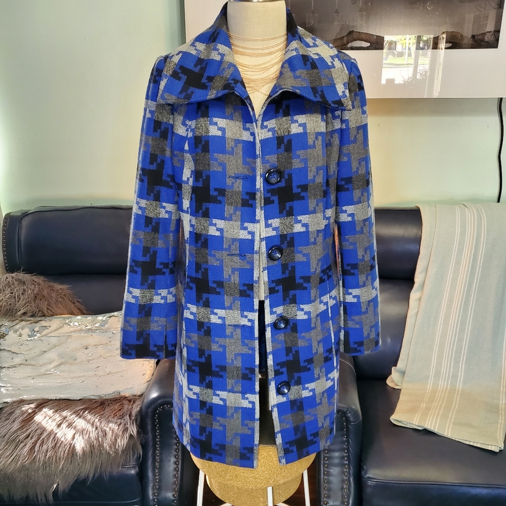 Tribal brand women's Blue Aztec plaid coat